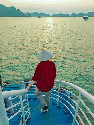 Hoàng hôn Hạ Long... - ảnh 1 hoang hon ha long... - anh 1
