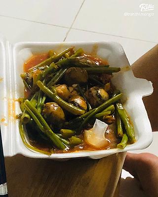 Cút lộn xào me cut lon xao me