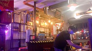 Cuối tuần đến Hẻm ông thổ địa vừa nhâm nhi đồ uống vừa nghe acoustic - ảnh 1 cuoi tuan den hem ong tho dia vua nham nhi do uong vua nghe acoustic - anh 1
