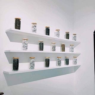 Quán cafe tông trắng trong hẻm siêu cute - ảnh 3 quan cafe tong trang trong hem sieu cute - anh 3