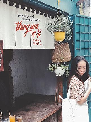 THÁNG NĂM RỰC RỠ tái hiện trong TIỆM TÂN THỜI - ảnh 1 thang nam ruc ro tai hien trong tiem tan thoi - anh 1
