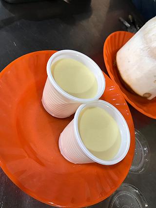 Kem bơ, sữa chua phô mai là 2 món không được bỏ lỡ tại ĐL - ảnh 2 kem bo, sua chua pho mai la 2 mon khong duoc bo lo tai dl - anh 2
