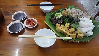 Tiệm bún đậu siêu đông ở Gò Vấp - ảnh 3 tiem bun dau sieu dong o go vap - anh 3