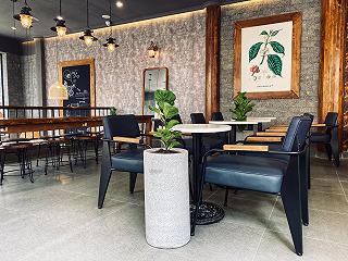 Quán cafe không gian thoải mái phù hợp học nhóm hoặc làm việc - ảnh 4 quan cafe khong gian thoai mai phu hop hoc nhom hoac lam viec - anh 4