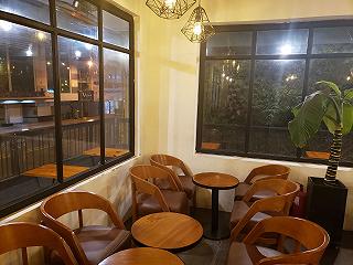 Quán cafe 24/24 nhiều chi nhánh đáng thử - ảnh 1 quan cafe 24/24 nhieu chi nhanh dang thu - anh 1