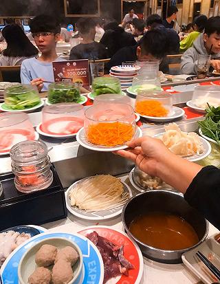 Đi vào rừng một mình ko có rủ ai - Còn đi ăn Kichi Kichi rủ thêm đứa bạn là được full trọn gói cả nước và kem chỉ 179k hoiiii. Ăn zị có đủ lời chưa mọi người! - ảnh 2 di vào rừng moôt mình ko có rủ ai - còn di ăn kichi kichi rủ thêm dứa baon là dươoc full troon gói cả nước và kem chỉ 179k hoiiii. ăn zio có dủ lời chưa mooi người! - anh 2