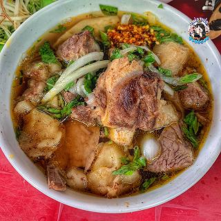 Bún bò Út Quyên không thể bỏ lỡ nha 🍲 - ảnh 2 bun bo ut quyen khong the bo lo nha 🍲 - anh 2