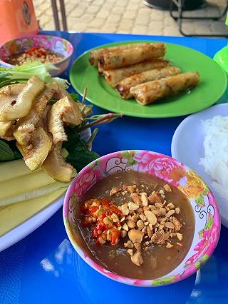 chả giò cá lá lốt vũng tàu nay đã có tại Sìgòn Q7 dzòi đây 🤤🤤 - ảnh 1 chả giò cá la lot vũng tàu nay dã có taoi sìgòn q7 dzòi dây 🤤🤤 - anh 1