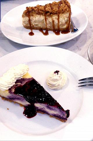 CHEESECAKE NGON XỈU NGANG XỈU DỌC - ảnh 1 cheesecake ngon xiu ngang xiu doc - anh 1