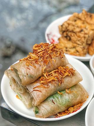Nhìn có vẻ là "gỏi cuốn" nhưng thật ra là "canh bún" - ngon độc đáo, ăn là ghiền - ảnh 5 nhin co ve la "goi cuon" nhung that ra la "canh bun" - ngon doc dao, an la ghien - anh 5