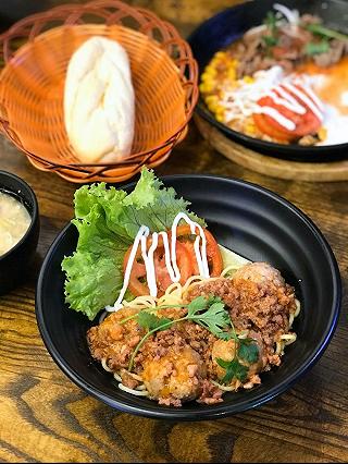 BÁNH MÌ CHẢO CHO NGÀY CUỐI TUẦN NGON LÀNH 🤤🤤 - ảnh 3 banh mi chao cho ngay cuoi tuan ngon lanh 🤤🤤 - anh 3