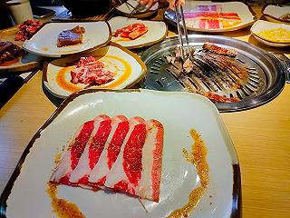 CHIỀU TỐI LÀNH LẠNH LẠI THÈM THỊT NƯỚNG - ảnh 4 chieu toi lanh lanh lai them thit nuong - anh 4