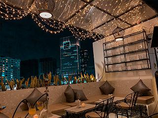 Quán lounge phù hợp để chill và ngắm Sài Gòn về đêm - ảnh 4 quan lounge phu hop de chill va ngam sai gon ve dem - anh 4