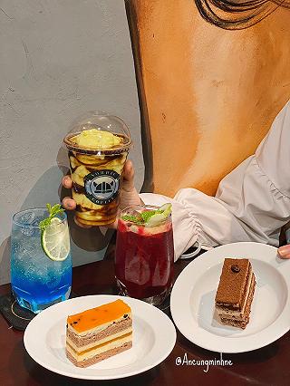 CHIẾC CAFÉ XỊN XÒ HOẠT ĐỘNG 24/24 TỤ TẬP MÙA NOEL - ảnh 2 chiếc café xion xò hoaot doông 24/24 tuo taôp mùa noel - anh 2