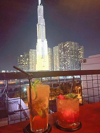 Ngắm toàn cảnh landmark tại VI VI ROOFTOP - ảnh 3 ngam toan canh landmark tai vi vi rooftop - anh 3