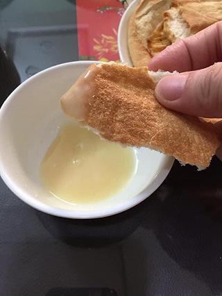 Bánh Pita chấm sữa... - ảnh 1 banh pita cham sua... - anh 1