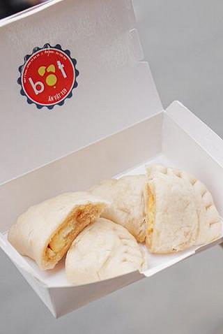 BÁNH TRỨNG MUỐI HAY PHÔ MAI TAN CHẢY 🤔🧀 - ảnh 4 banh trung muoi hay pho mai tan chay 🤔🧀 - anh 4
