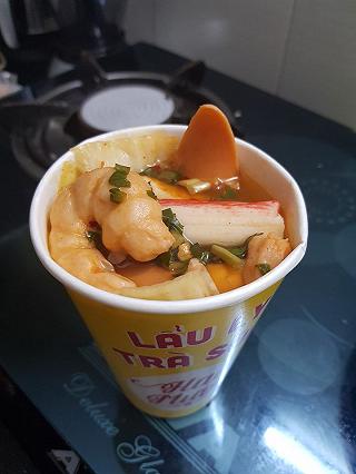 Fan lẩu ly của family mart - ảnh 1 fan lau ly cua family mart - anh 1