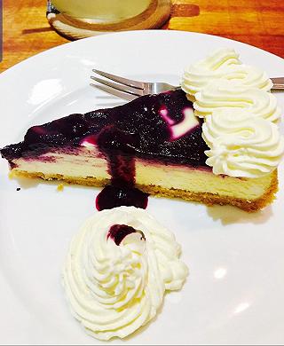 BÁNH CHEESECAKE BÉO NGẬY Á - ảnh 1 banh cheesecake beo ngay a - anh 1