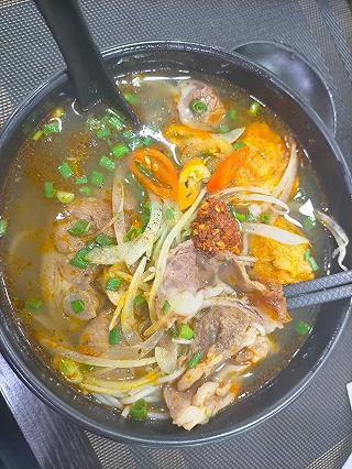 bún bò Huế O Nì - ảnh 2 bun bo hue o ni - anh 2