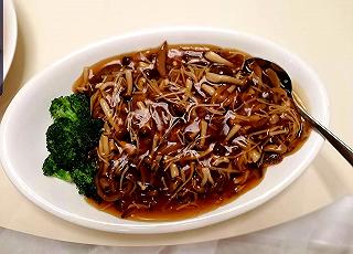 HẢI SẢN TƯƠI NGON CÙNG SÚP NẤM ẤM BỤNG - ảnh 3 hai san tuoi ngon cung sup nam am bung - anh 3