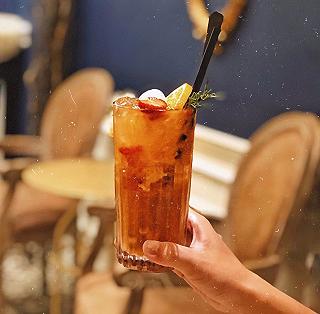 VIEW SIÊU XINH TẠI QUÁN COFFEE TONE XANH🐳🐬 - ảnh 5 view sieu xinh tai quan coffee tone xanh🐳🐬 - anh 5