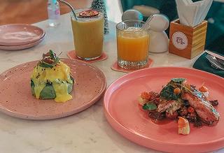 Món ăn trình bày đẹp mắt và view tầng 3 khá OK tại Godmother Bake & Brunch Q1 🧁 - ảnh 4 mon an trinh bay dep mat va view tang 3 kha ok tai godmother bake & brunch q1 🧁 - anh 4