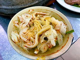 Các bạn đừng để thời tiết này đánh lừa rằng chúng ta cần một người yêu. Thứ chúng ta cần thật ra là một nồi lẩu - ảnh 2 cac ban dung de thoi tiet nay danh lua rang chung ta can mot nguoi yeu. thu chung ta can that ra la mot noi lau - anh 2