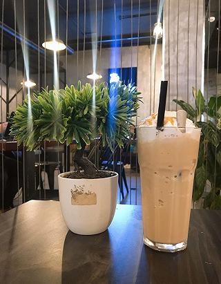 Monday coffee🌸🌸🌝 - ảnh 1 monday coffee🌸🌸🌝 - anh 1