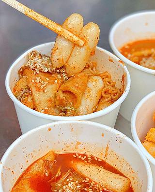 TOKBOKKI TRỨNG MUỐI SIÊU HỊN🐾🍃 - ảnh 1 tokbokki trung muoi sieu hin🐾🍃 - anh 1