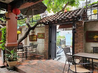 Quán cafe phong cách nhà vườn gần gũi - ảnh 2 quan cafe phong cach nha vuon gan gui - anh 2