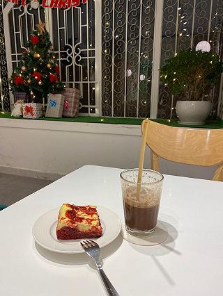 Choco Trứng và Red Velvet Brownie - ảnh 2 choco trung va red velvet brownie - anh 2