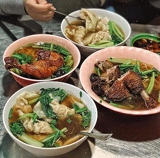 SỦI CẢO SÂM KÝ NẰM TRONG HẺM NHỎ TRÊN ĐƯỜNG NGUYỄN TRÃI QUẬN 5