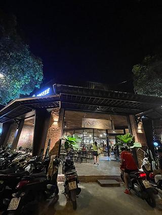 Cafe không gian rộng phong cách hiện đại - ảnh 6 cafe khong gian rong phong cach hien dai - anh 6