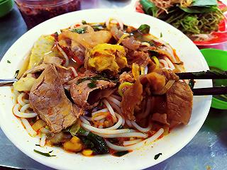 Quá ngon, phải nói là cực ngon với Bún bò O Huế - ảnh 4 qua ngon, phai noi la cuc ngon voi bun bo o hue - anh 4