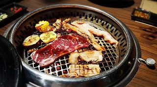 Nhà hàng lẩu buffet đa dạng đồ ăn nên thử - ảnh 1 nha hang lau buffet da dang do an nen thu - anh 1