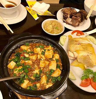 NHÀ HÀNG MÓN HOA NỔI TIẾNG QUẬN 5 - ảnh 1 nha hang mon hoa noi tieng quan 5 - anh 1