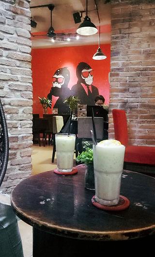Monkey in black coffee - ảnh 1 monkey in black coffee - anh 1