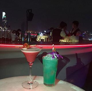 Bar sân thượng là gì??🤔🤔🤔 - ảnh 1 bar san thuong la gi??🤔🤔🤔 - anh 1