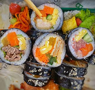 Thèm ăn món Hàn mà hổng có thời gian ra ngoài thế là cả nhóm order về ăn, hông ngờ ngon và bắt mắt, thật sự mlem lắm mấy bạn. - ảnh 6 them an mon han ma hong co thoi gian ra ngoai the la ca nhom order ve an, hong ngo ngon va bat mat, that su mlem lam may ban. - anh 6