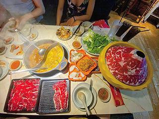 Thưởng thức Núi Lửa Thịt Bò nghi ngút khói ở Hotpot Story Takashimaya Q1 😱 - ảnh 5 thuong thuc nui lua thit bo nghi ngut khoi o hotpot story takashimaya q1 😱 - anh 5