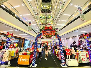 Không cần đi đâu xa, vô Vạn Hạnh Mall là thấy Noel ùa về 🎅🏻🎅🏻 - ảnh 3 khong can di dau xa, vo van hanh mall la thay noel ua ve 🎅🏻🎅🏻 - anh 3