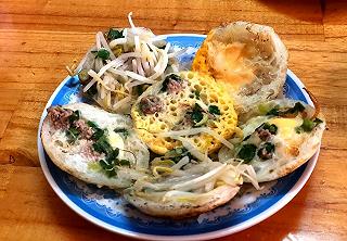 Bánh Căn Lệ - món ngon không nên bỏ lỡ khi tới ĐL 😍🥰 - ảnh 3 banh can le - mon ngon khong nen bo lo khi toi dl 😍🥰 - anh 3