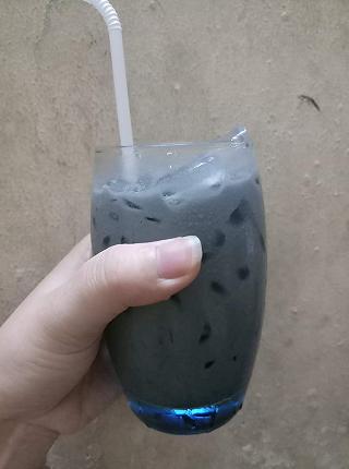 Trà sữa than tre vị ngon độc lạ được giới trẻ săn lùn cách đâu không lâu😉 - ảnh 2 tra sua than tre vi ngon doc la duoc gioi tre san lun cach dau khong lau😉 - anh 2