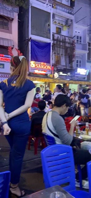 Merry Christmas Tại Phố Tây Bùi Viện - ảnh 5 merry christmas tai pho tay bui vien - anh 5