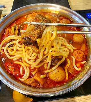 SG - CHẢO BÒ HẢI SẢN PHÔ MAI NGON NGẤT NGÂY - ảnh 1 sg - chao bo hai san pho mai ngon ngat ngay - anh 1