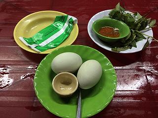 Hột vịt lộn Kim Thảo (quận 2) có ngon thần thánh như lời đồn - ảnh 3 hot vit lon kim thao (quan 2) co ngon than thanh nhu loi don - anh 3