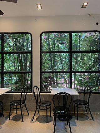 Cafe Biệt Thự Xinh Xắn Mát Mẻ Ngay Quận 1 - ảnh 5 cafe biet thu xinh xan mat me ngay quan 1 - anh 5