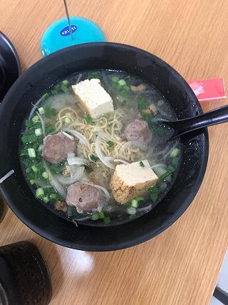 A Lỏ - Bánh Canh Chua Cay & Bún Bò Viên - Nguyễn Tri Phương - ảnh 3 a lo - banh canh chua cay & bun bo vien - nguyen tri phuong - anh 3