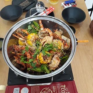 A Lỏ - Bánh Canh Chua Cay & Bún Bò Viên - Nguyễn Tri Phương - ảnh 4 a lo - banh canh chua cay & bun bo vien - nguyen tri phuong - anh 4